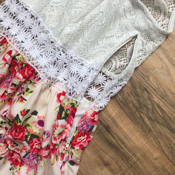 Rue 21 Floral White Lace Mini Dress Small - Picture 5 of 8